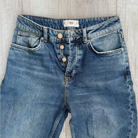 MANGO MNG Slouchy Mom High Waist Cropped Frayed Button Fly Jeans Denim Size 4 - Picture 3 of 12